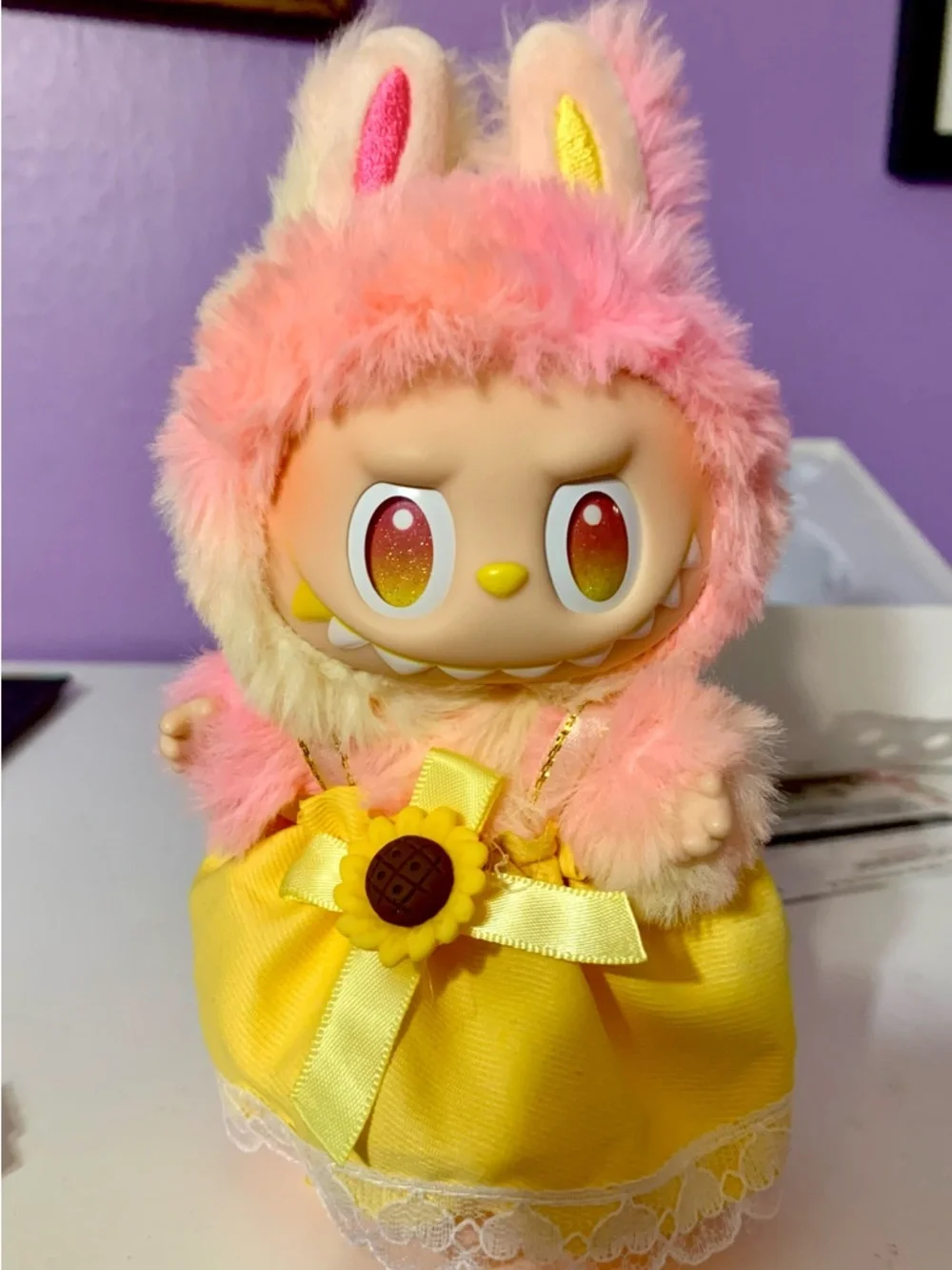Big into energy MONSTERS Plush Labububu loyalty - Picture 4 of 8